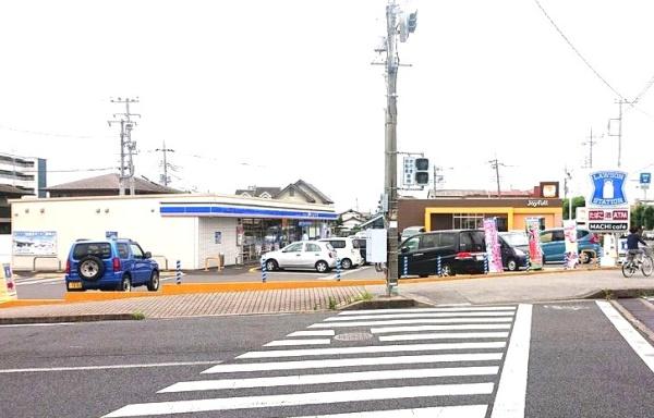 サーパス陽東(ローソン宇都宮石井町内野店)