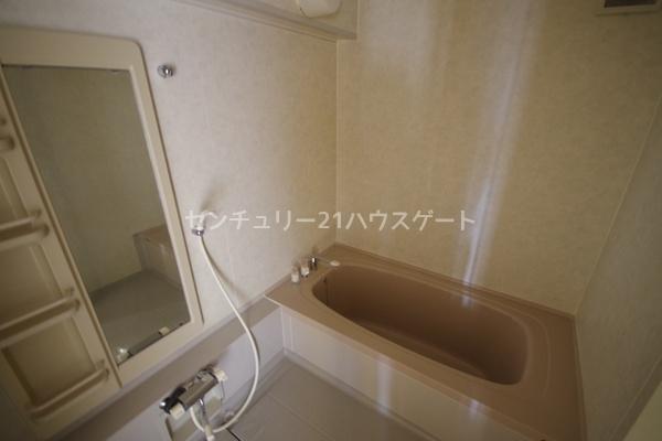 メゾン・ラ・ユール