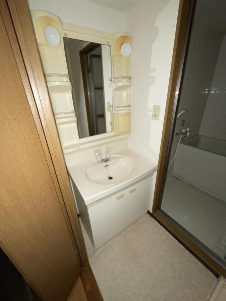 TWIN　VILLA　B