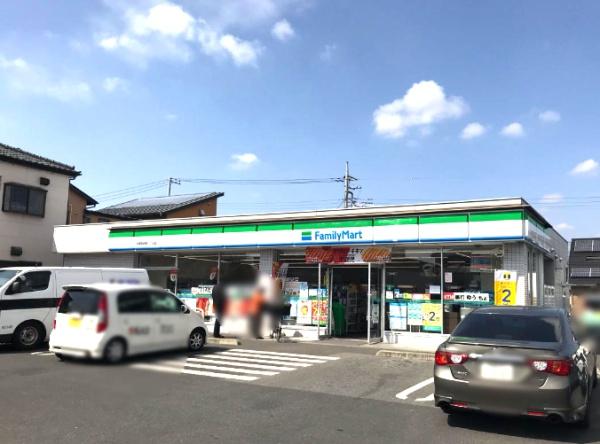 テラス・ミキ(ファミリーマート宇都宮西原三丁目店)