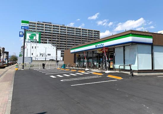 プラナス桜(ファミリーマート宇都宮桜二丁目店)