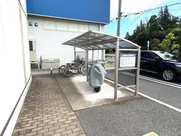 リースランド平出　Ｄ