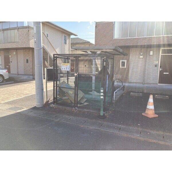 ADESSO(アデッソ)　B棟