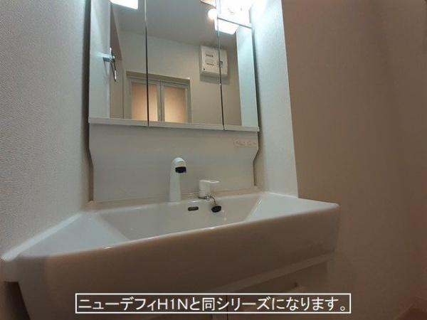 シャルム