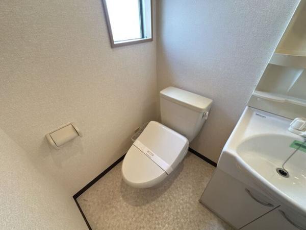 リースランド平出 D(トイレ)