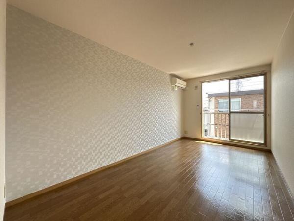 リースランド平出 D(洋室)