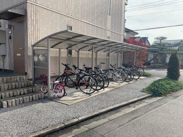 リースランド野高谷　Ｄ