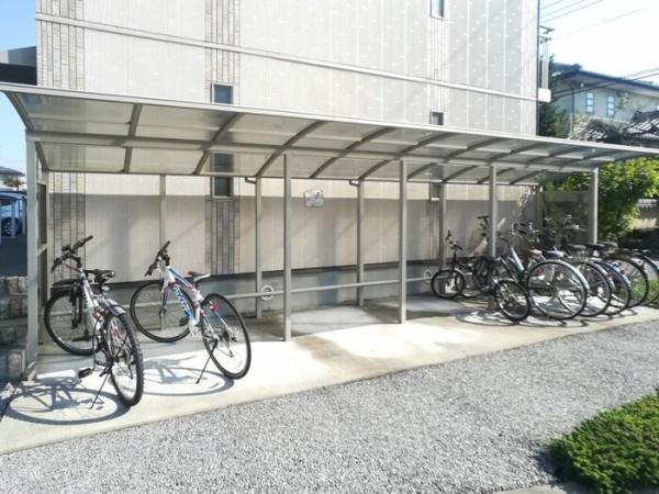 リースランド野高谷　Ｅ