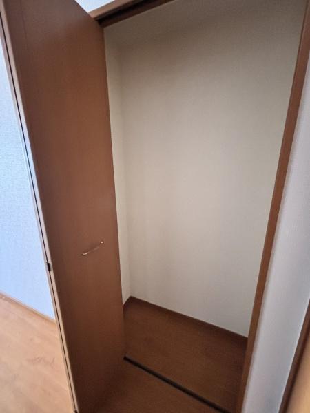 エソール中今泉
