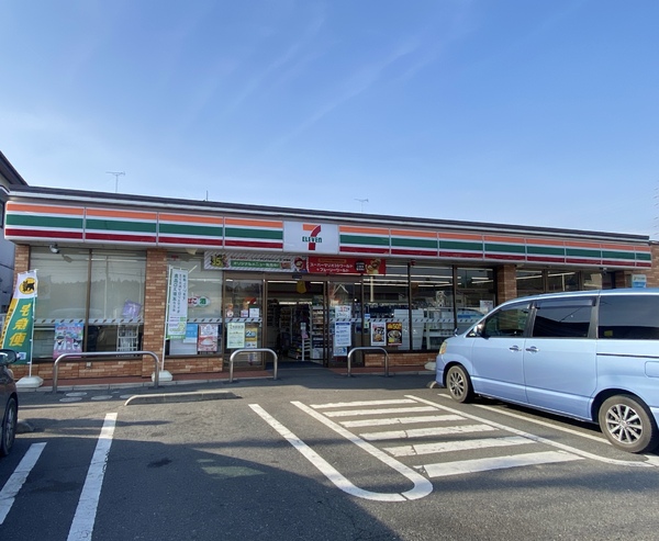 ベル・コリーヌA(セブンイレブン下野白沢店)