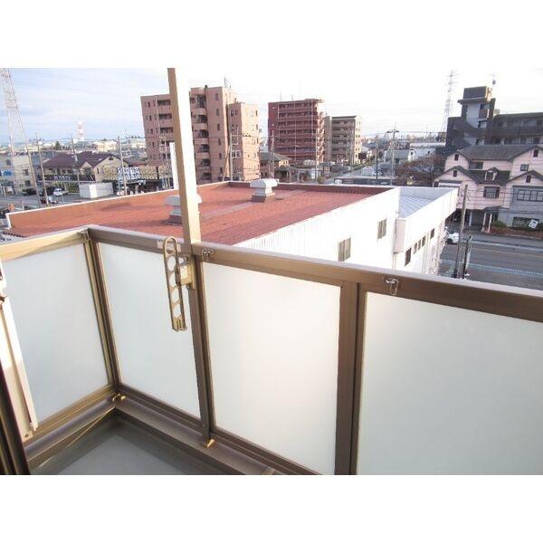 三向ハイツ今泉新町