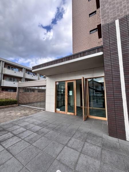 壱番館元今泉(エントランス)