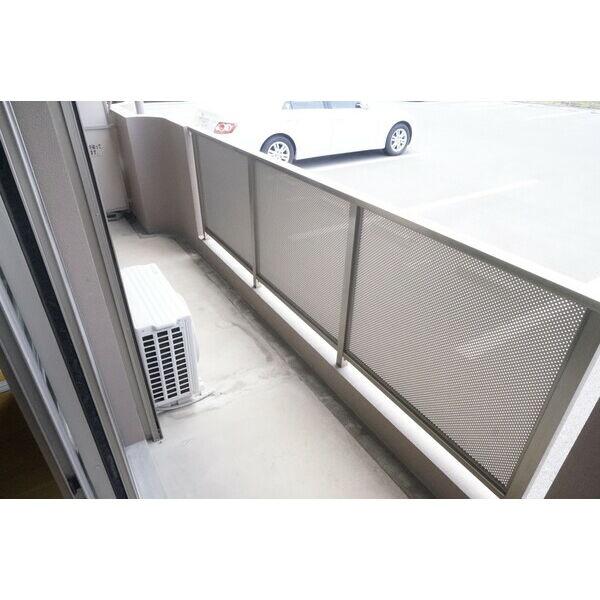 Y&Mシャルム川田(バルコニー)