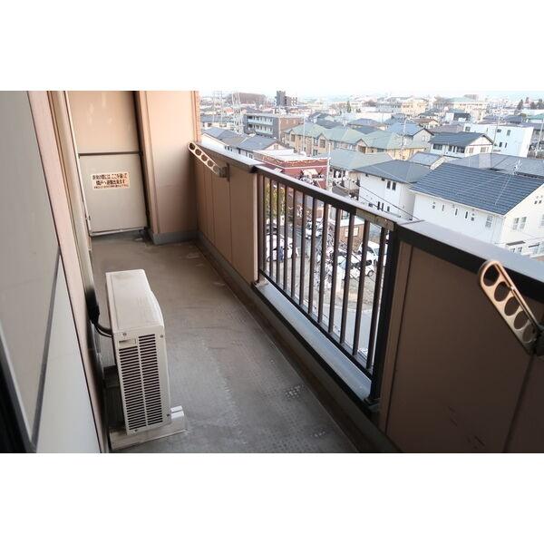 アルファレジデンスイースト(バルコニー)