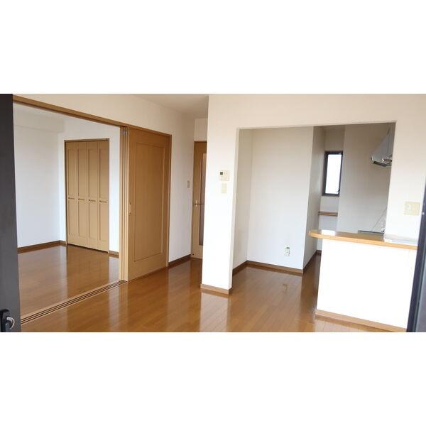 アルファレジデンスイースト(リビング)