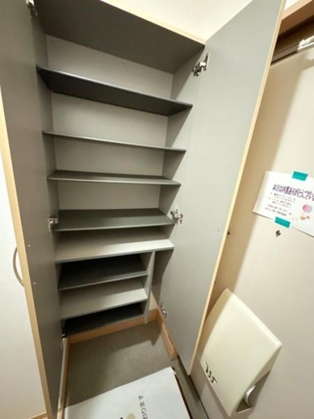 フォーゲルテラスブラウⅠ(玄関)