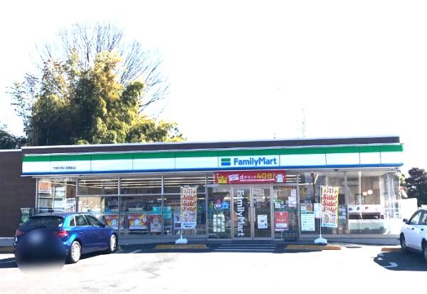 アルシオーネA(ファミリーマート宇都宮西川田駅前店)