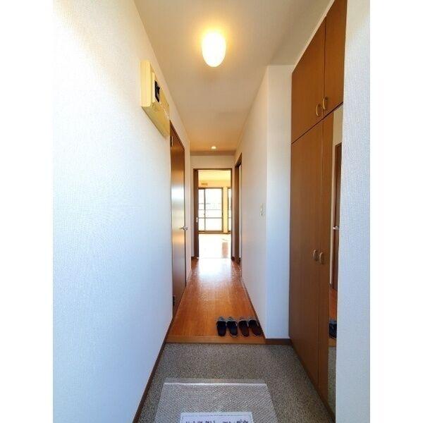 ソレアードB（平出町）