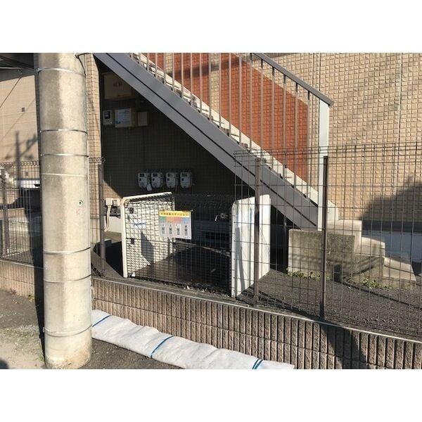 ソレアードB（平出町）