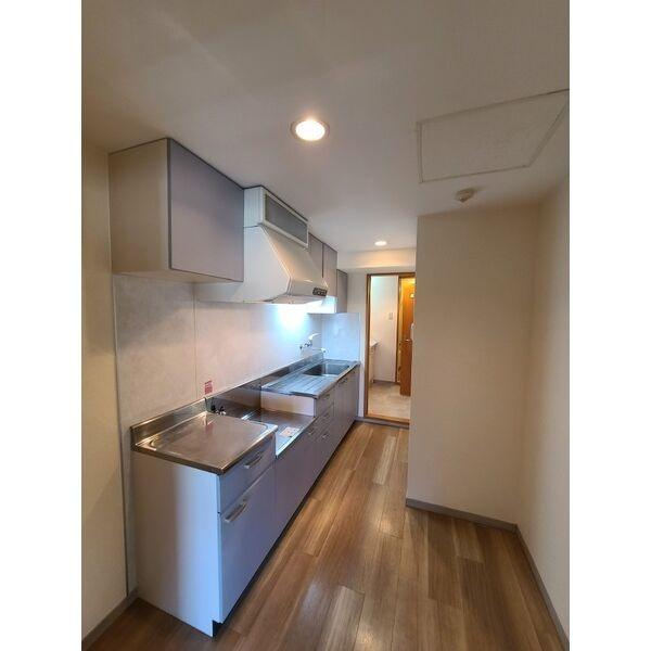 三向ハイツ元今泉