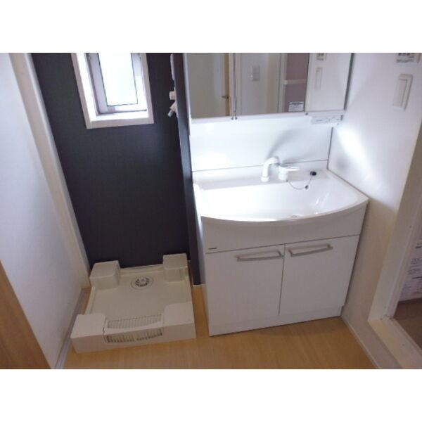 サンクテュエール　III