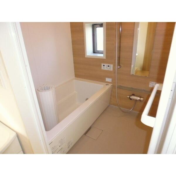 サンクテュエール　III