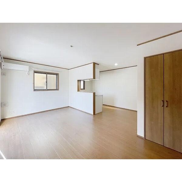 カーサ　ラ・ルーチェB