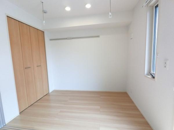 ラ・サンテ　Ａ