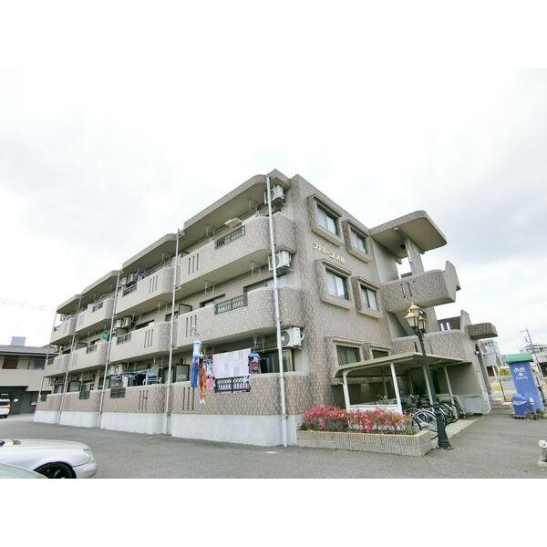 ファミーユ　Ａ棟