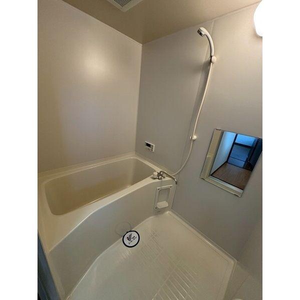 ファミーユ　Ａ棟