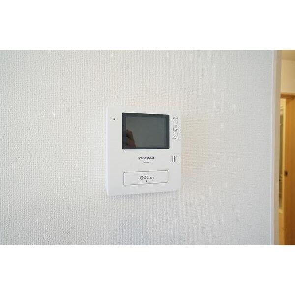 ネオ　エレガンスＣ