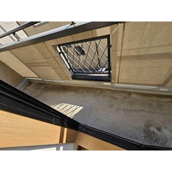 ロイヤルハイツ(簗瀬)