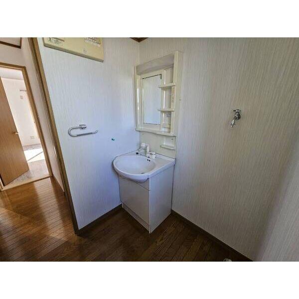 ロイヤルハイツ(簗瀬)