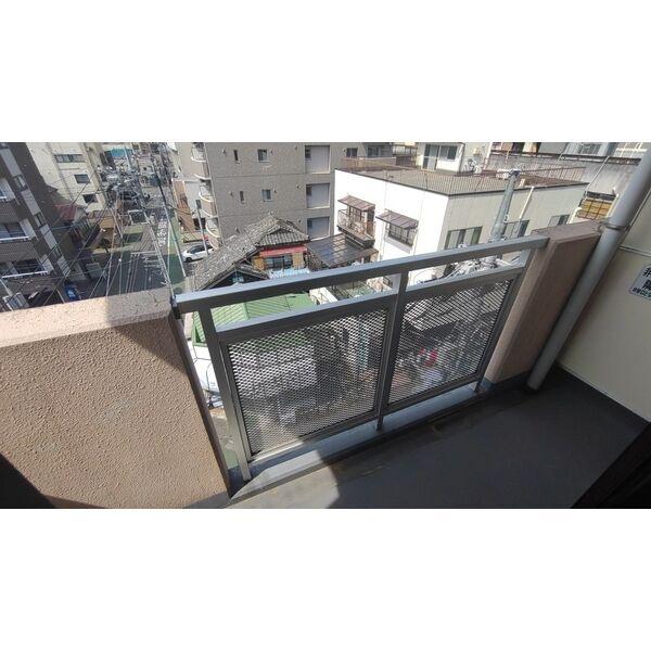 コートビレッジ駅前通り