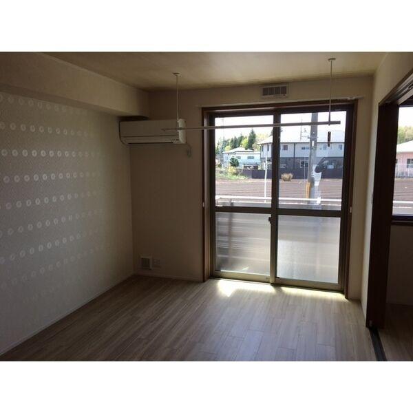 サンプレイステクノ　Ｂ棟