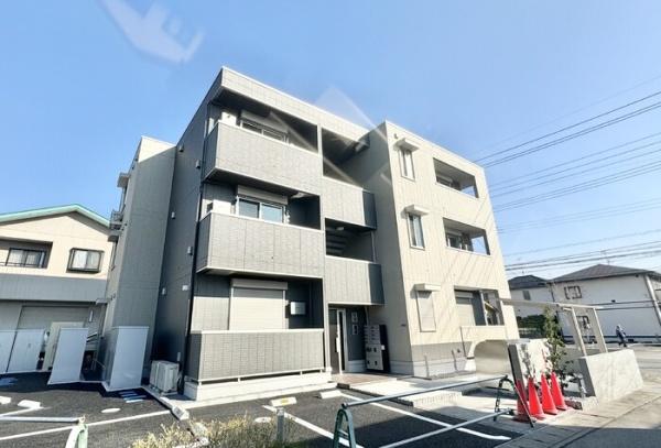 Makes