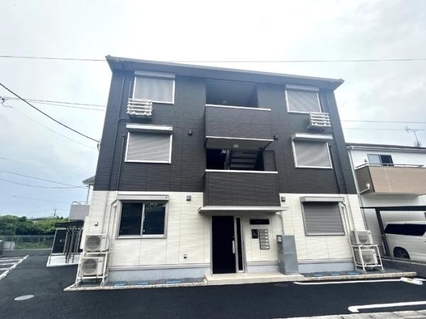 パラディ