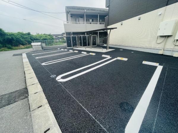 パラディ