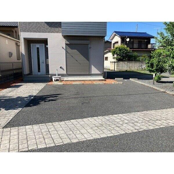 プラデュパイン　ウエスト　E