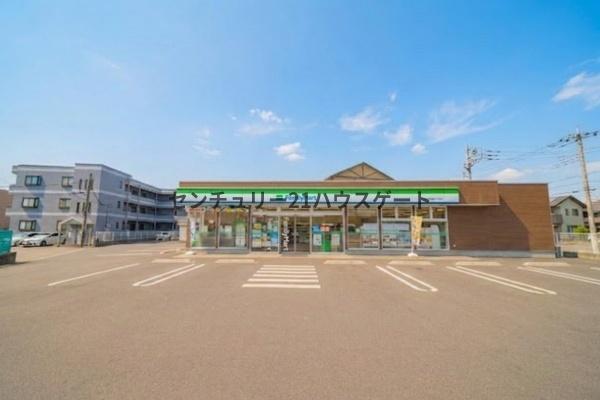 メゾン・コンフォール(ファミリーマート宇都宮簗瀬四丁目店)