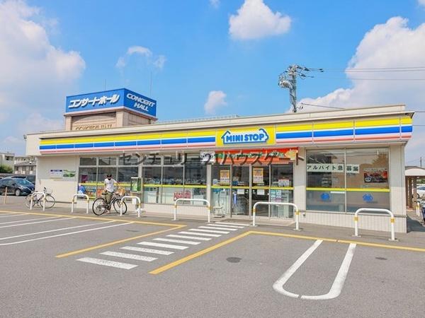 メゾン・ド・サブリエ(ミニストップ宇都宮五代店)