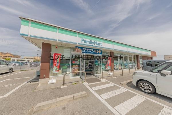 ハイツブルーメ　Ⅲ(ファミリーマート宇都宮済生会病院前店)
