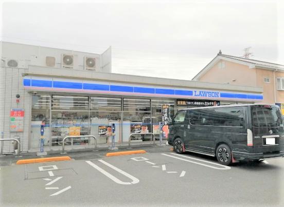 ルナパレス(ローソン宇都宮宿郷一丁目店)