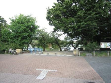 ヴェルドミールユモト(万代池公園)