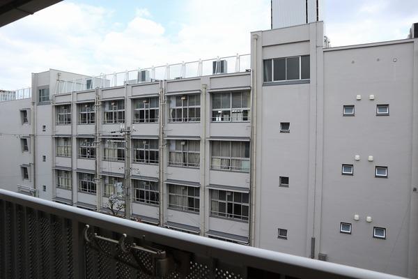 ヴィラスリースター住之江