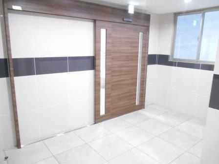 レクラン岸里東