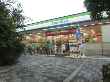 リヴェール天下茶屋(ファミリーマート)