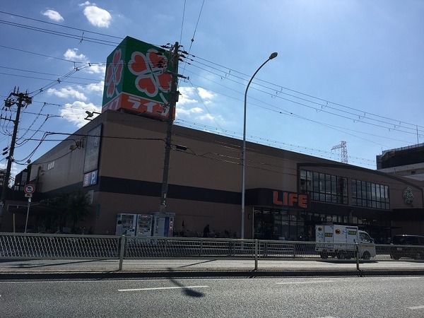 パークテラス花谷(ライフ新北島店)