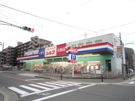 ヴィラスリースター住之江(シルク)