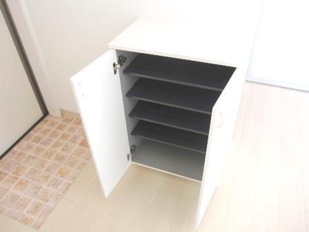 メゾンオークルⅠ(玄関)